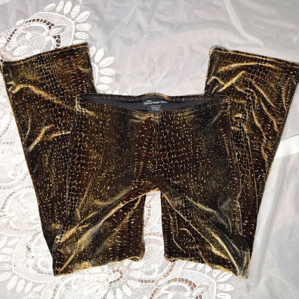 No Boundaries Velvet Crocodile Print Flare Pants Gold Brown Y2K Mediana 7/9